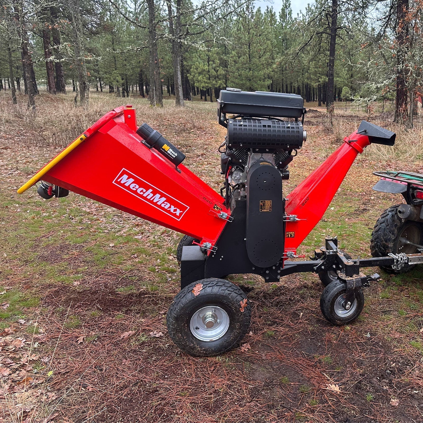 8 inch ZONSEN E-Start 1000cc 35hp Gas Powered 4 - Wheel Drum Wood Chipper with Taillight ,